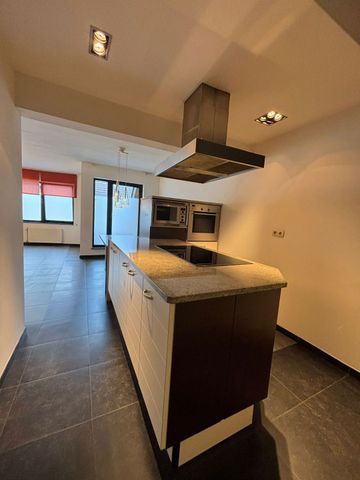 Appartement - Te huur - Photo 4