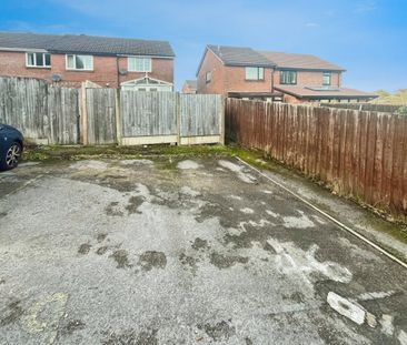 Open Hearth Close, Griffithstown, PONTYPOOL - Photo 3