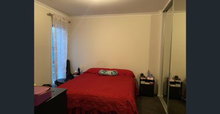 Stylish 3-Bedroom Home in Quiet Taperoo Street - Photo 5