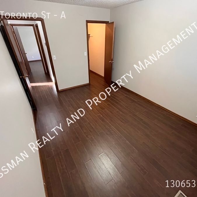 2 Bedroom, 1 Bath Upper Level House - Photo 1