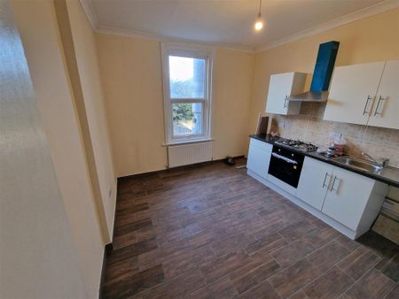 3 bedroom house to rent - Photo 3