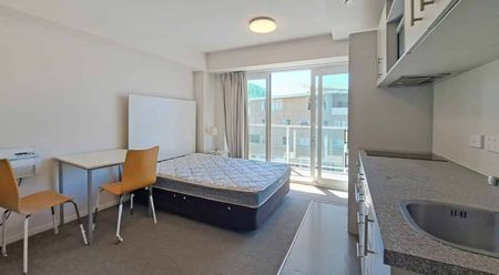 Peak Apartments - Photo 3