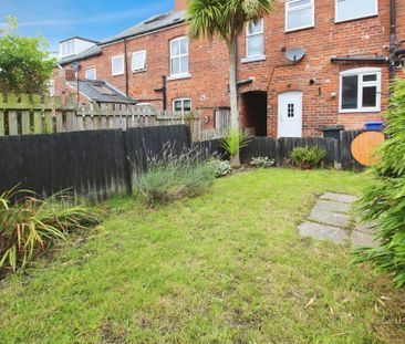 3 bedroom terraced house to rent - Photo 4