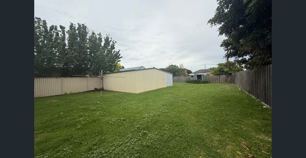 Low Maintenance home in a great location - Photo 1