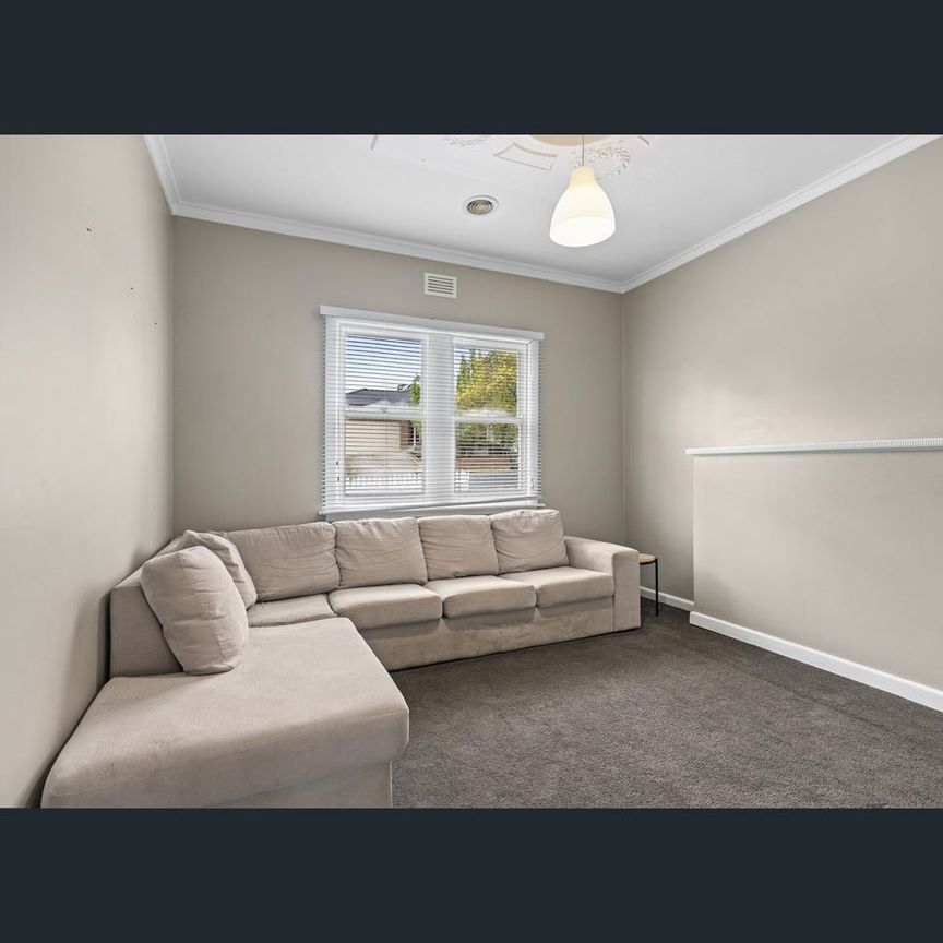 Charming Home In Fantastic Location - Photo 1