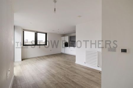 2 Old Brewery Way , E17 7FG - Photo 4