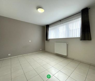 Appartement met 2 slaapkamers, terras en garage te centrum Roeselare - Foto 4