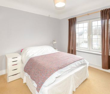 3 bedroom end of terrace house to rent - Photo 5