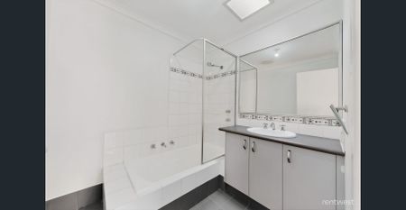 STUNNING 3 BED VILLA STYLE HOME - Photo 2