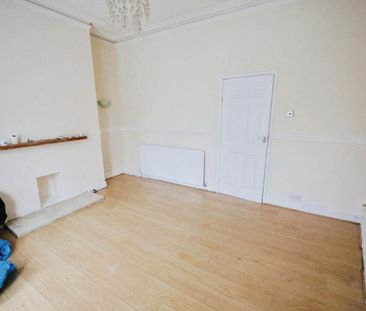 4 bedroom House To Let - Photo 1