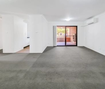 RENOVATED 2 BEDROOM UNIT WITH SPLIT AIR CONDITIONER - Photo 1