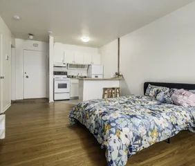 1 room apartment of 42m² in Quebec - Photo 2
