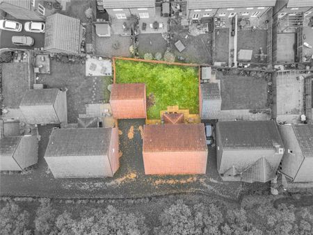 5 bedroom detached house to rent - Photo 4