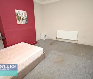 1 bedroom Flat To Let - Photo 3