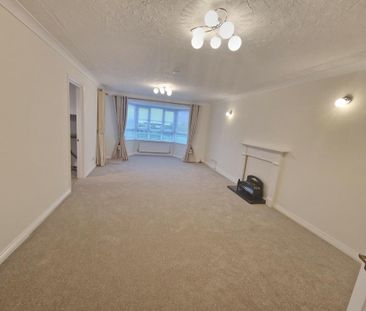 2 bedroom ground floor flat to rent - Photo 2