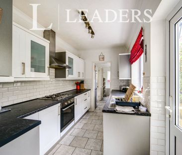 3 bedroom house to rent St. Marys Road, Tonbridge, TN9 - Photo 6