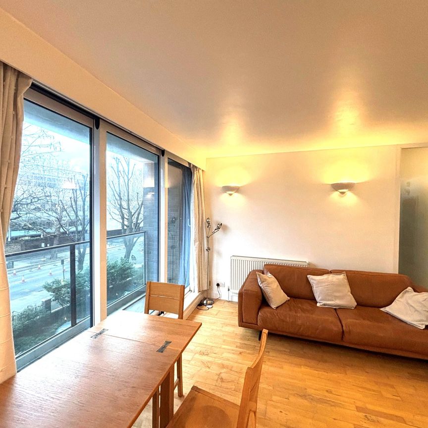 Lords View One, St. Johns Wood Road, London, NW8 - Photo 1