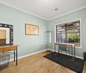 7 Kelvin Avenue, Sebastopol - Photo 2