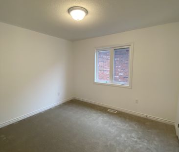 For Lease - 85 Tracey Lane, Collingwood, Ontario - Photo 2
