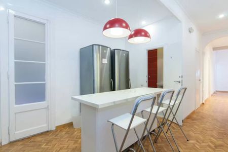 Carrer de Balmes, Barcelona, Catalonia 08008 - Photo 5