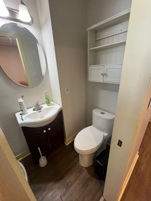 For Lease - 35 Jarvis Street Unit# 202, Fort Erie, Ontario - Photo 1