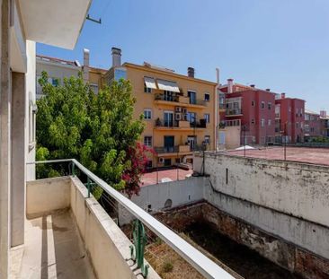 Avenida da Igreja, Lisbon, Lisbon 1700 - Photo 3