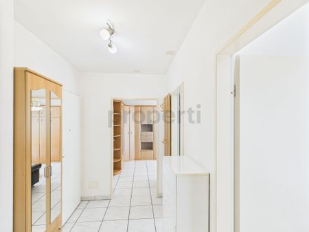 Charming & Central 2.5-Room Apartment in the Heart of Basel - Photo 2