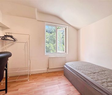 South Road, Englefield Green, Egham, Surrey, TW20 0RL - Photo 1