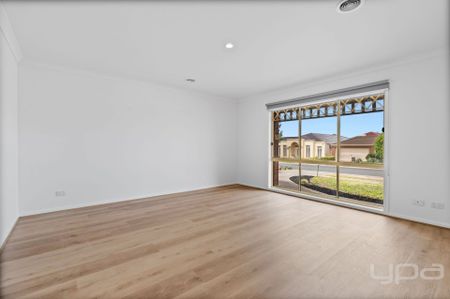 Perfect Family Home - Photo 5