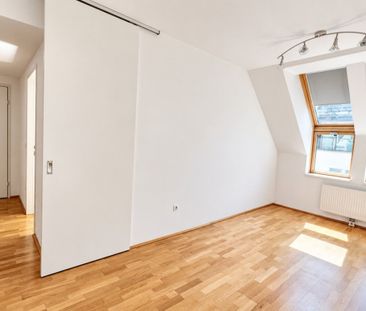 Oben wohnen. Mittendrin leben. – Dachgeschosscharme im Herzen von P... - Foto 1