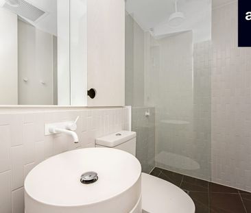 Two bedroom Elm Apartment - Photo 4