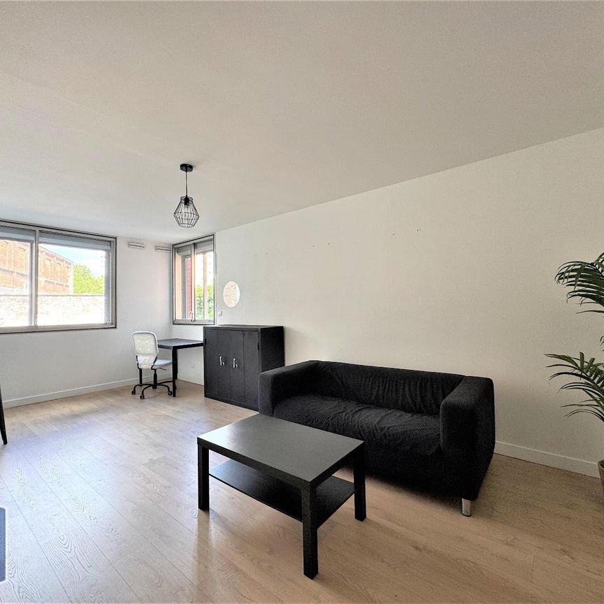 Location Appartement 3 pièces 64m² LILLE 59000 - Photo 1