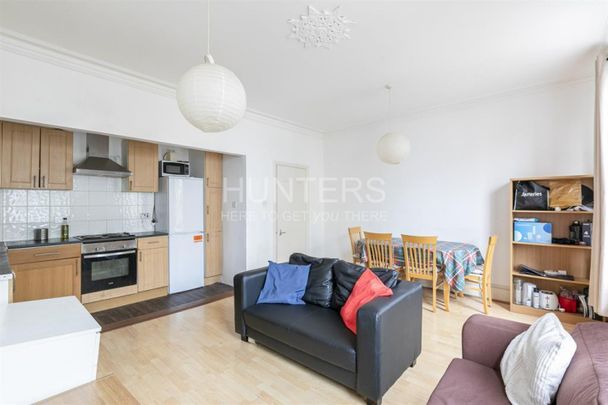 5 bedroom Flat To Let - Photo 1