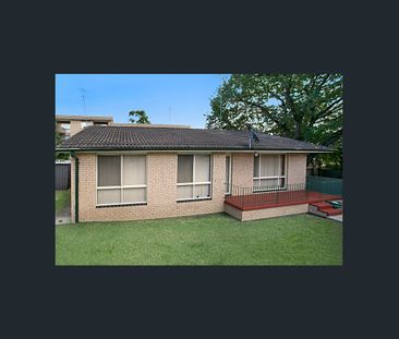 Comfortable Three-Bedroom Home in a Convenient Location - Photo 1