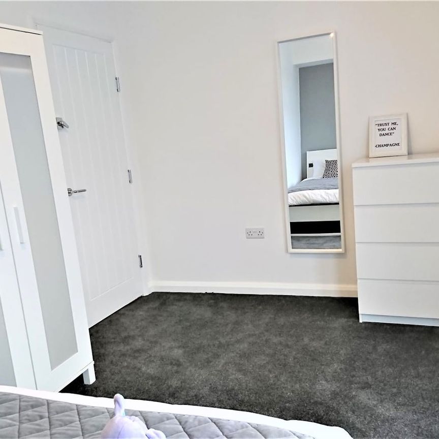 Southampton Road, Eastleigh, SO50 5QW - Photo 1