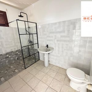 Location Appartement 4 pièces 87m² LE VAUCLIN 97280 - Photo 2