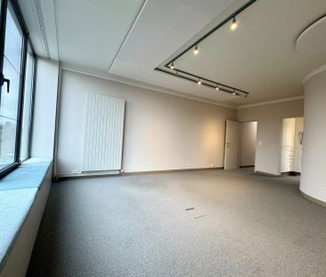 Appartement van ca. 80 m² met 1 slaapkamer en bureaukamer - Foto 2