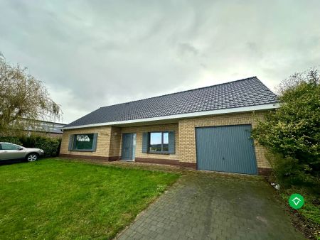 Alleenstaande woning met 2 slaapkamers en inpandige garage - Photo 3
