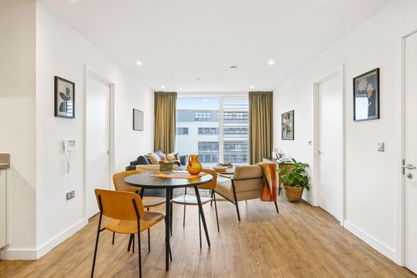 2 bedroom flat to rent - Photo 1