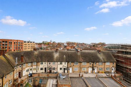 2 bedroom flat to rent - Photo 4