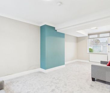 4 bedroom semi-detached house to rent - Photo 1