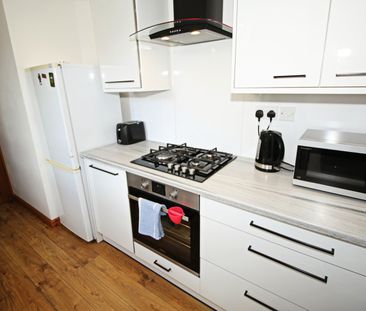 Room in a Shared Flat, Whitson Road, EH11 - Photo 5