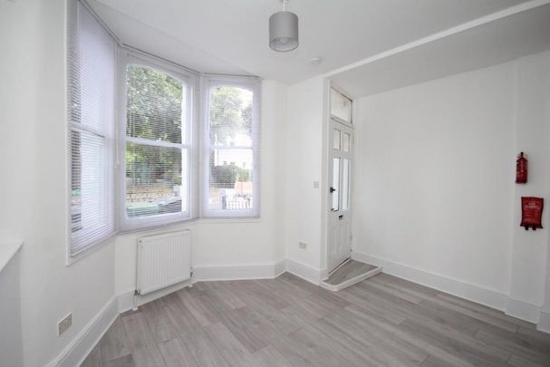 Maisonette to rent - Photo 1