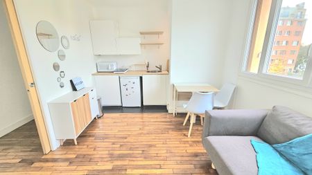 Location Appartement 2 pièces 34m² VERSAILLES 78000 - Photo 2