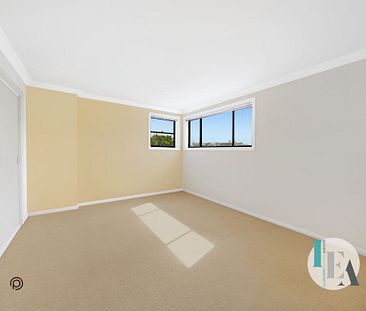 Lovely Home in Shell Cove - Photo 3