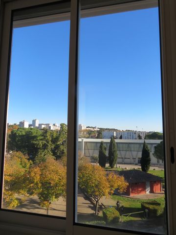 T3+GARAGE 545€ H.C St-Cesaire Nîmes, 71m² - Photo 4