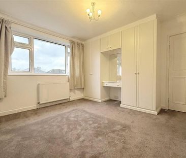 4 bedroom detached house to rent - Photo 5