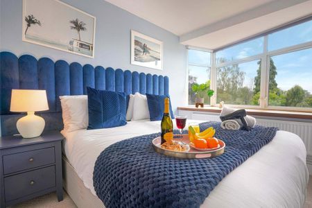 2 bedroom serviced apartment to rent - Photo 4