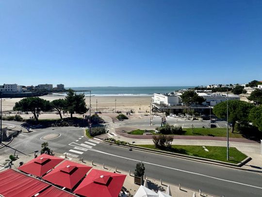 A louer - Appartement 4 pièces Vue Mer - Pontaillac - Photo 1