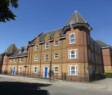 Wellingborough Road, Finedon, NN9 - Photo 4